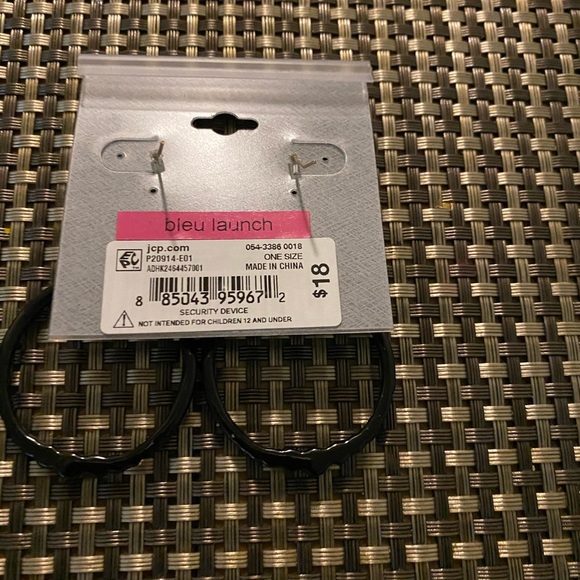 Blk hoop - Picture 2 of 2